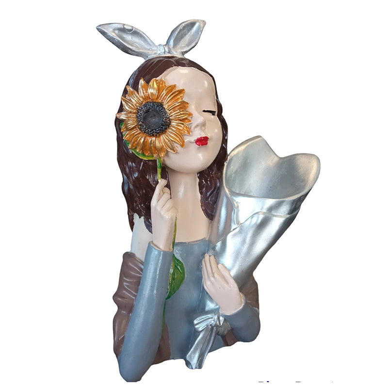 Statueta decorativa Fata cu floare din polirasina